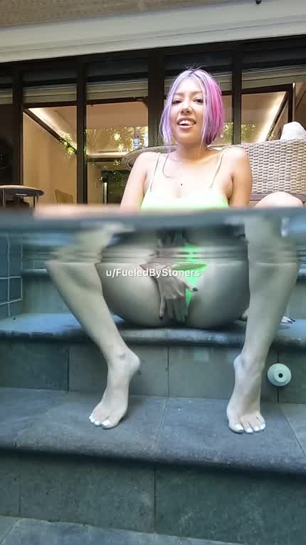 underwater pussy spread just for you