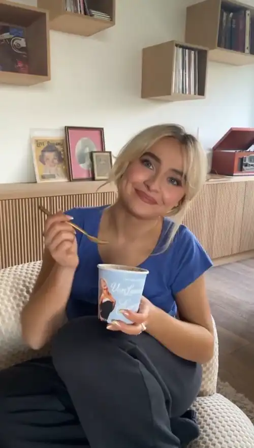 Such a cute little Barbie 