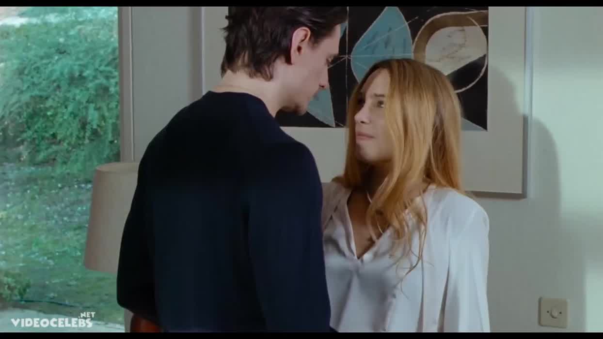 Laetitia Dosch (40), in Simple Passion (2020)