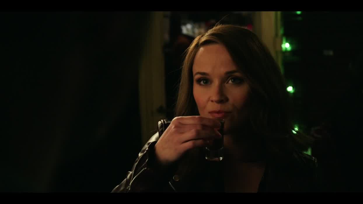 (Warning: Adult Content) Whoever the guy is, he is lucky that he gets to feel Reese Witherspoon.