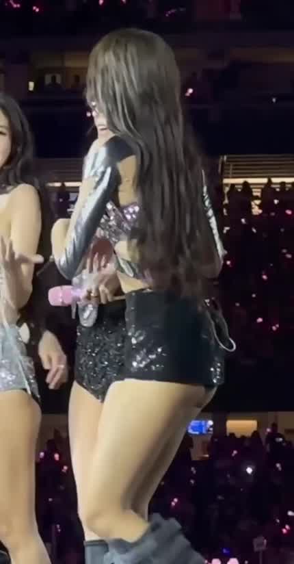 Blackpink - lisa