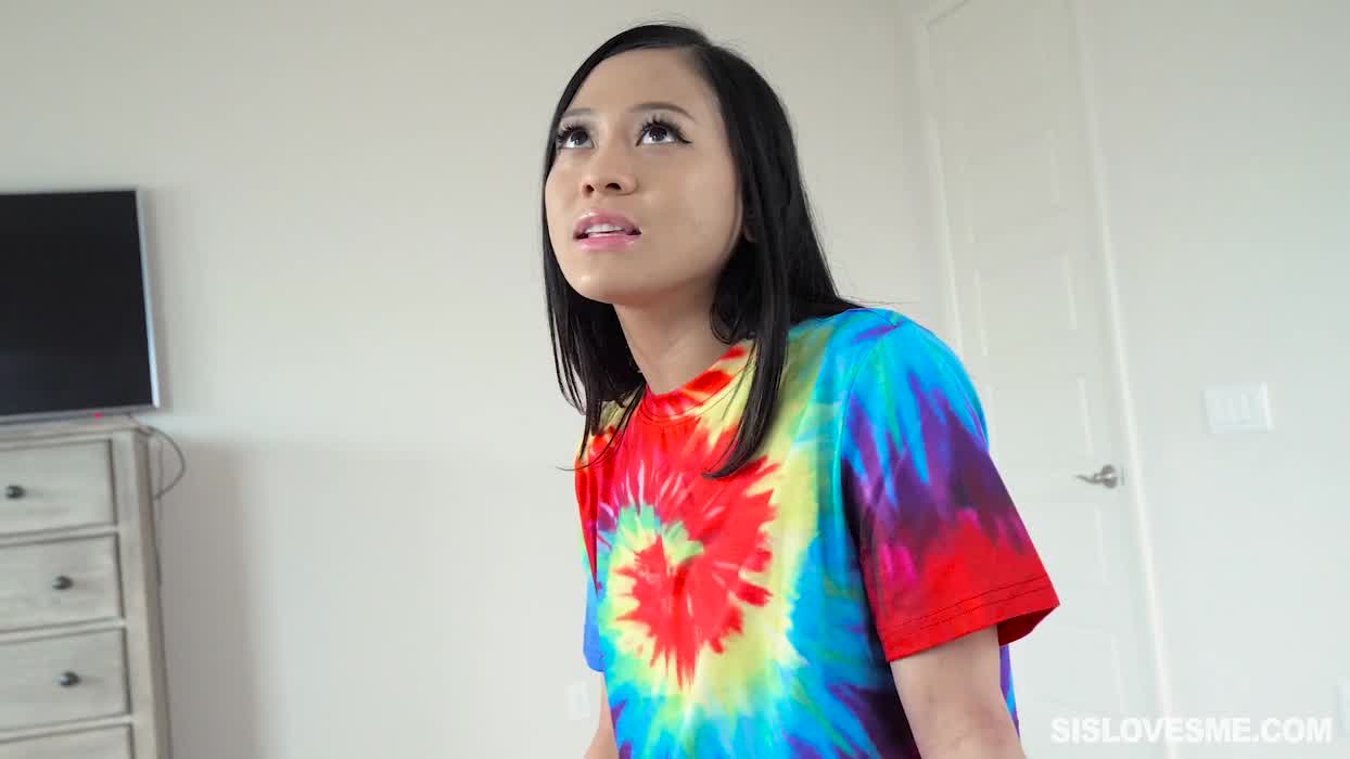 Moist Stepsister Massage (Step Sister)