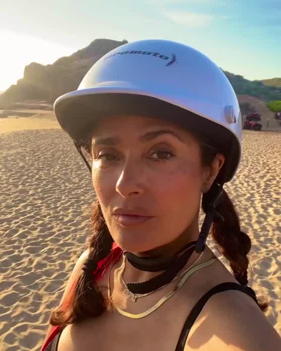 Sexy Salma on a horse
