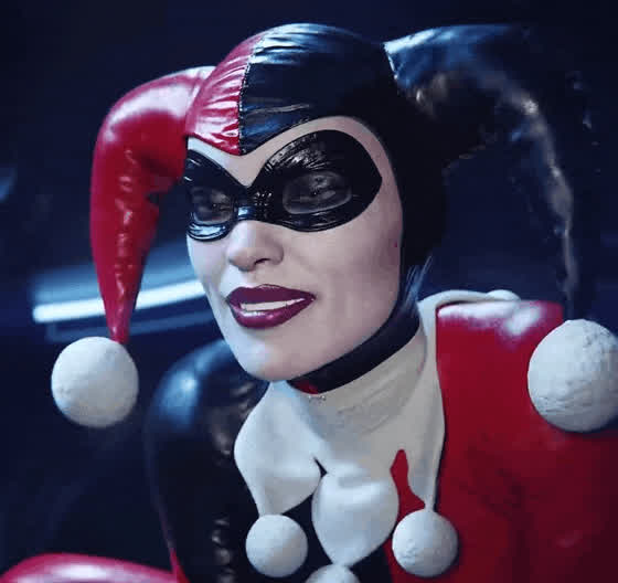 Harley Quinn and her new friend. See 👇 to help her come.