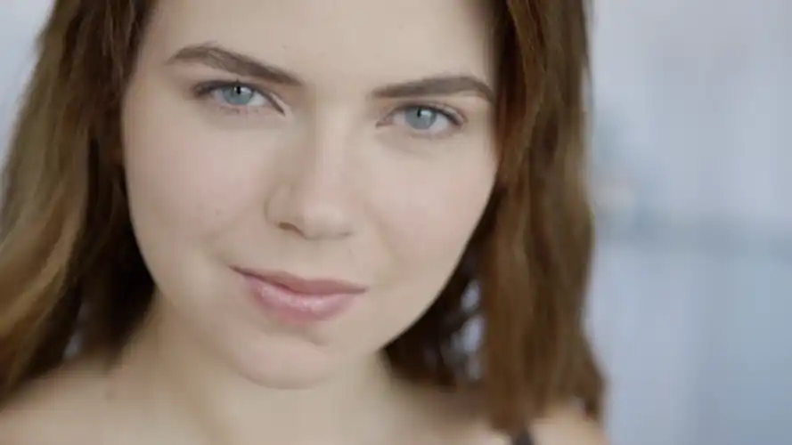 She has lovely eyes