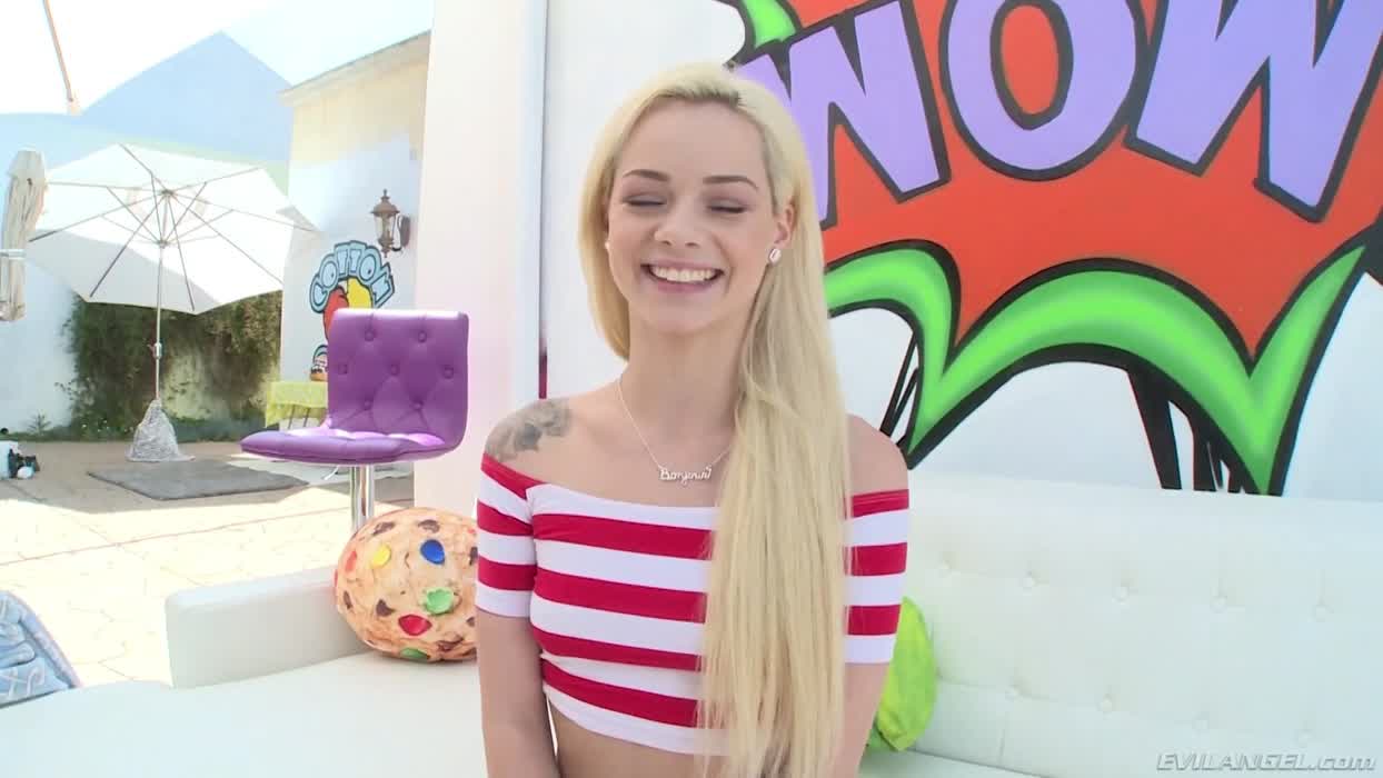 Elsa at 19 just wow