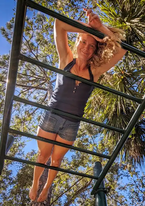 Covid cozy: snuggling up with my naughtiest knits🧶