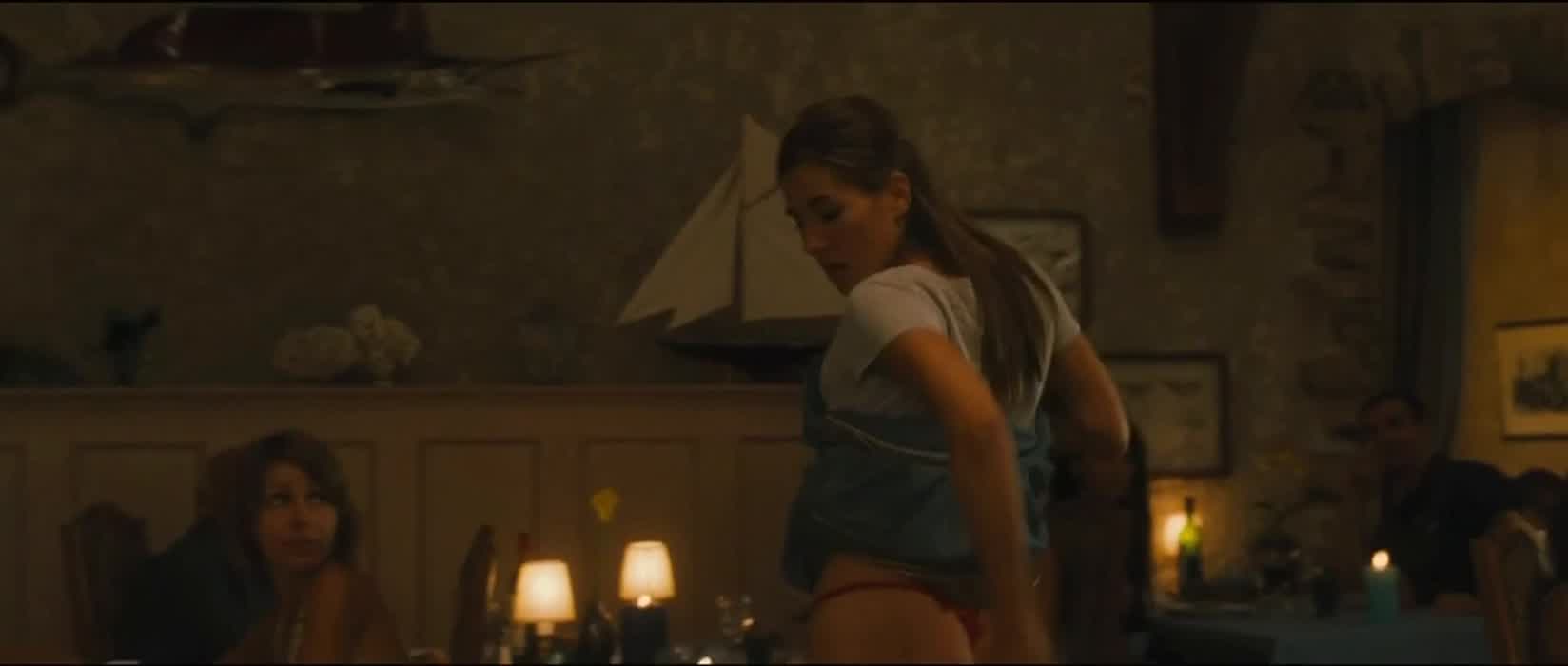 Mathilde Seigner - Camping (2006)