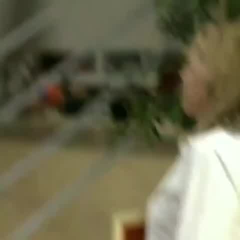 Modern Family (Season 1 Episode 24)