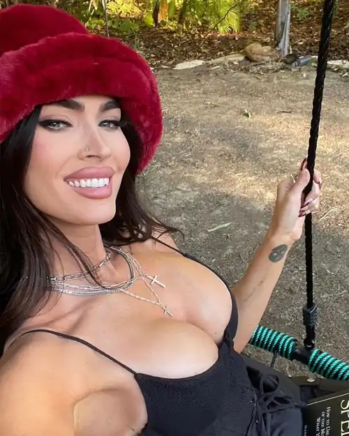 Megan Fox Deep Cleavage