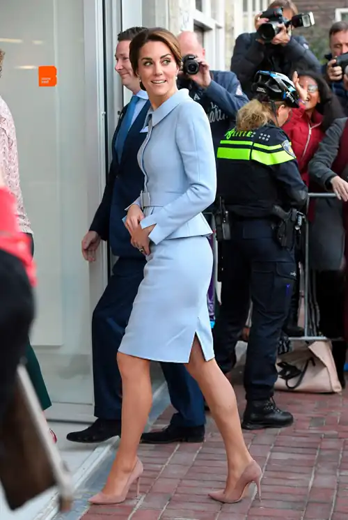 Kate Middleton in tight skirt