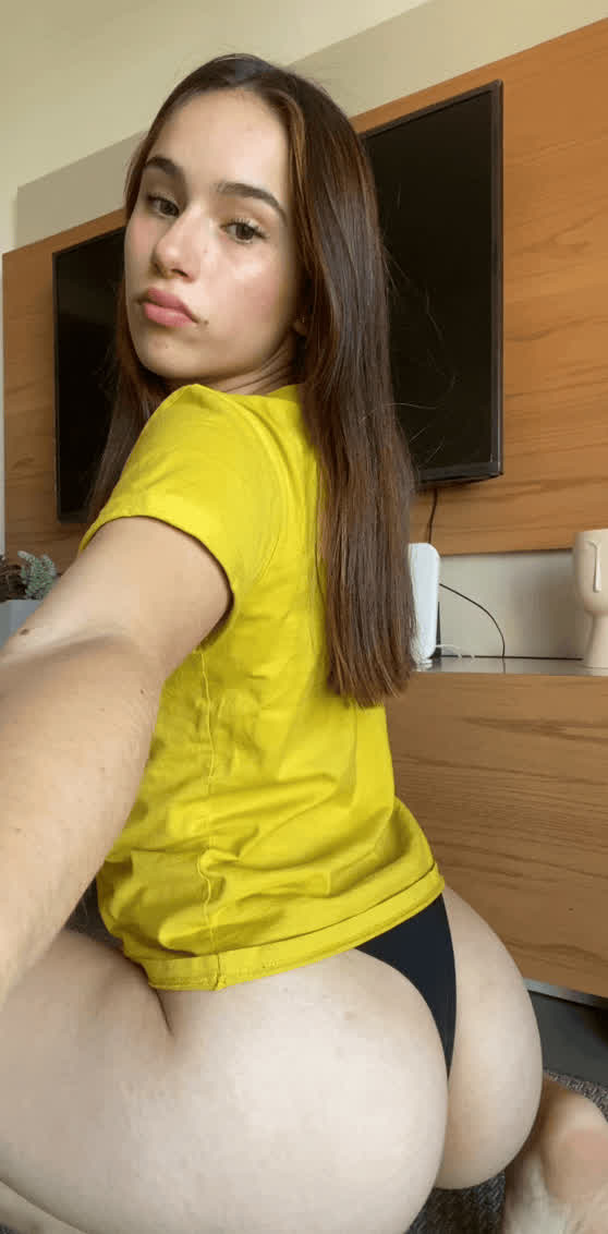 WATCH THAT ASS BOUNCE 🍑🍑🍑!!!