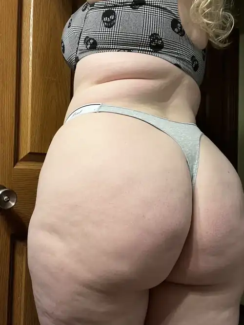 24 hour wear, 2 proof of wear pics, vacuum sealed, tracked discreet shipping.