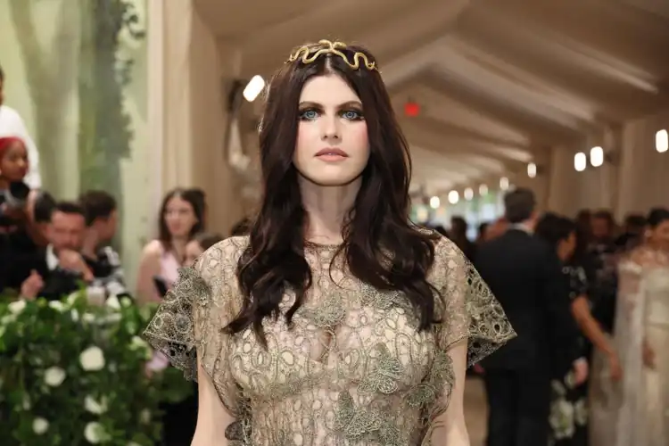 Alexandra before the Met Gala | May 2024 
