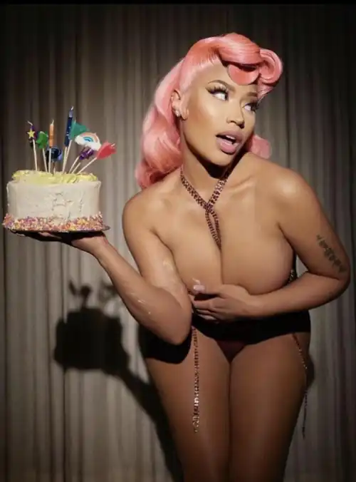 Mommy Nicki wants us to get bi and goon for her