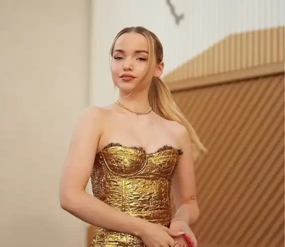 Dove cameron