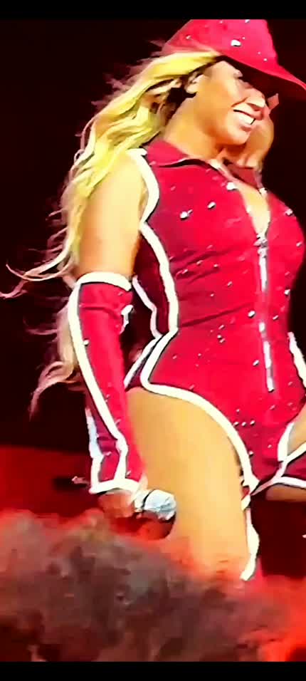Renaissance tour  👑