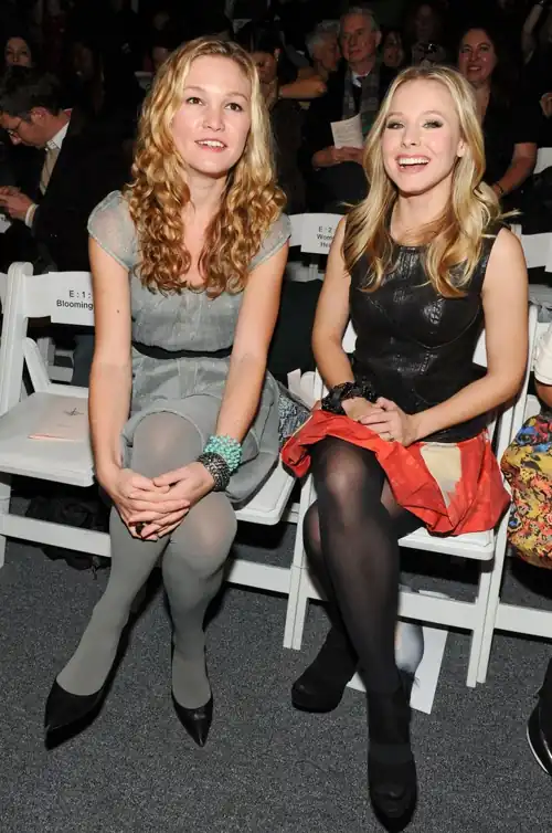 Kristen Bell & Julia Stiles
