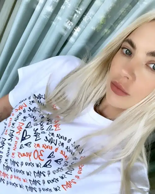 IG selfie 5/18/2023