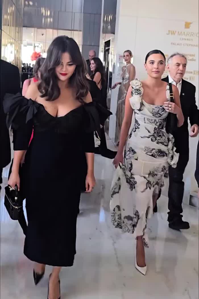 Selena Sensational Saturday