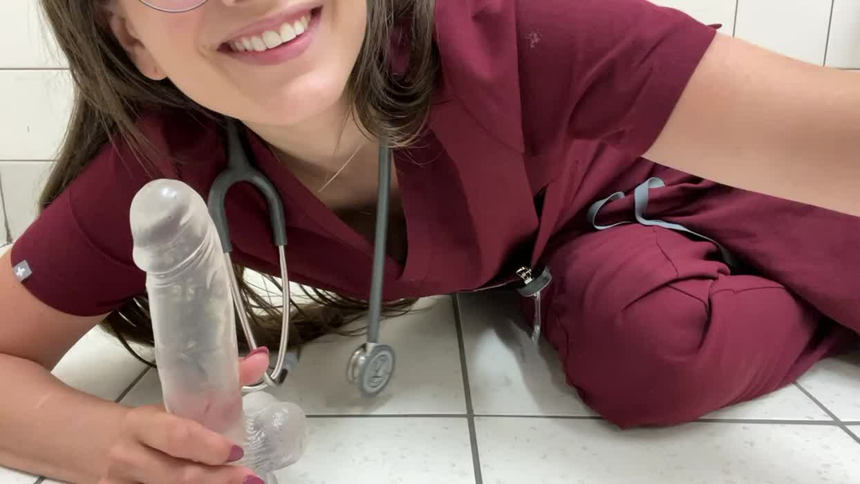 I have a fantasy of a patient raping me while I’m in the job 🤫