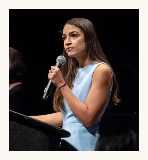 Mommt AOC