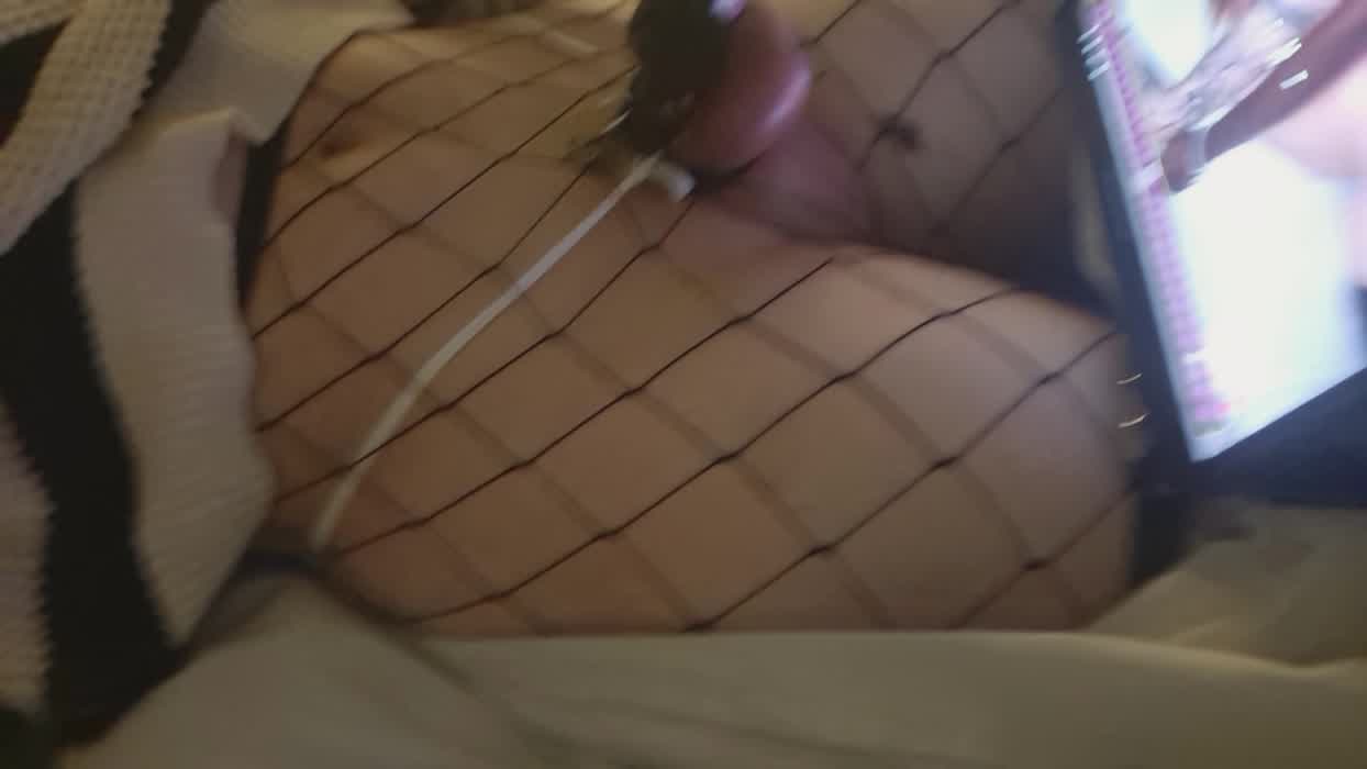 Took feedback from my last post, and actually came in my cage 🤭, it was very painful but felt really good at the end 🍒