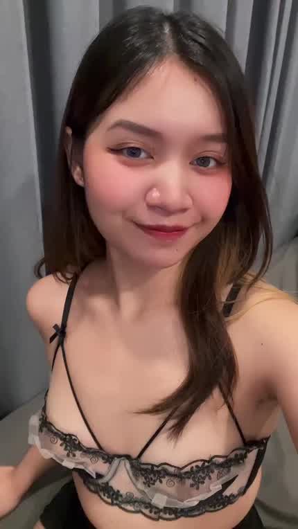 am i the kinda girl you'd dump your load in 😝