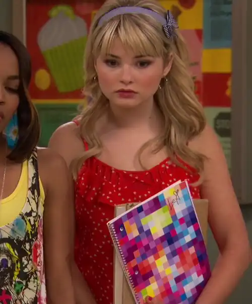 One of her beautiful looks from ANT Farm. Lexi forever ♥