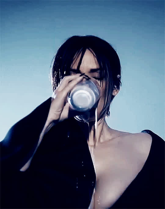 Winona being iconic for Marc Jacobs