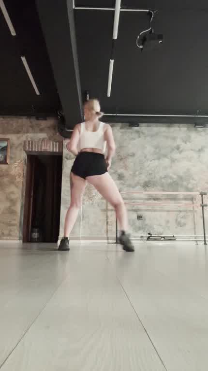 Black Shorts Jiggle Bounce