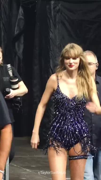 Still looks good even after a show