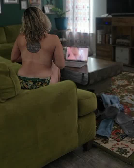 Shhhh, don't tell anyone mom likes to watch porn