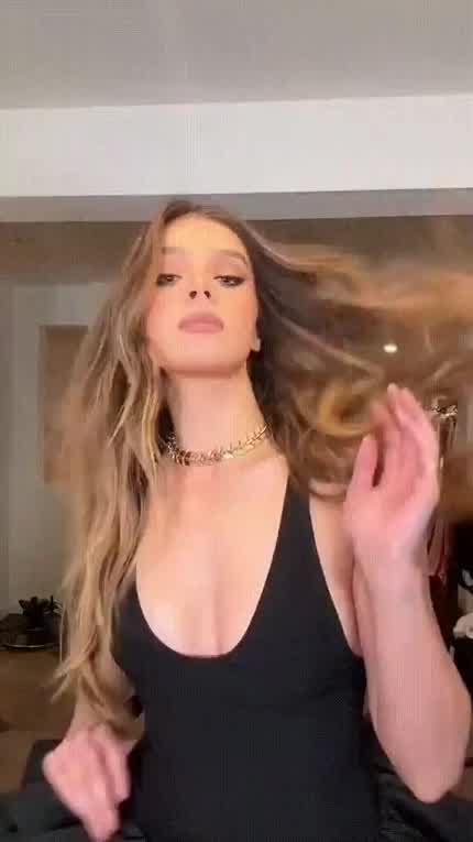 Beautiful in black 