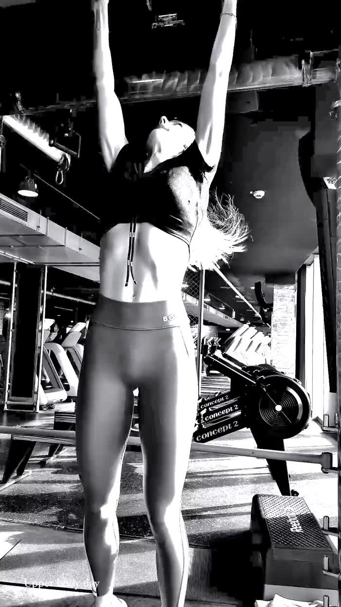 Cameltoe 🐱