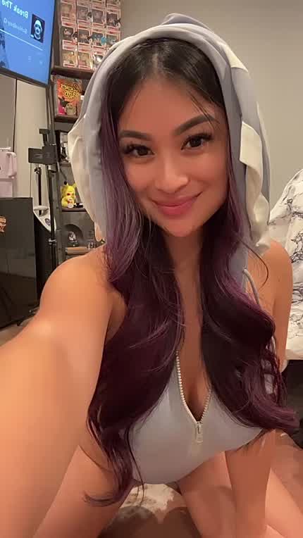 18yo Asian, fuck all day or pass..