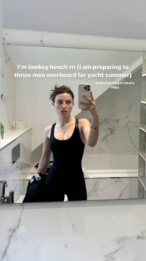 Madz' black top
