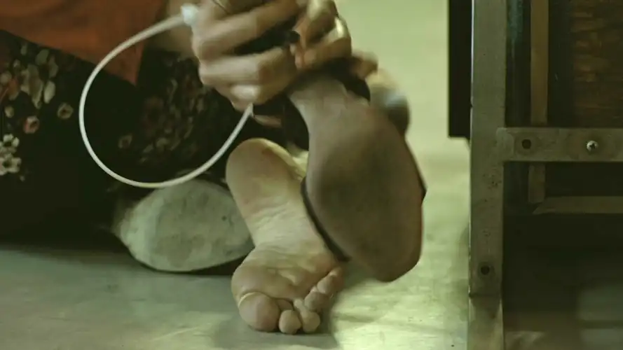Dirty soles