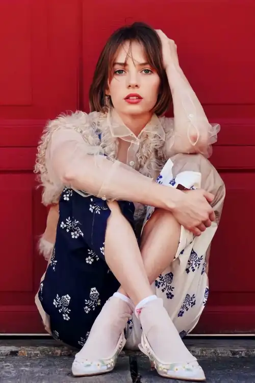 Maya by Manoela Livinalli for Wonderland Magazine, Summer 2020