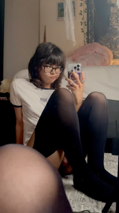 am i cute enough to be your girlfriend 🥺