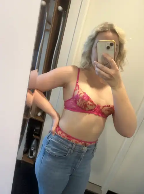 What do you think of my jeans? 😉