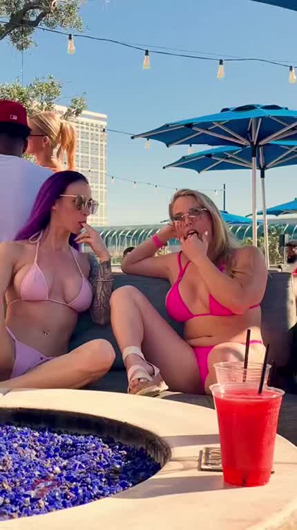 Nothing wrong with a bit of exhibitionism