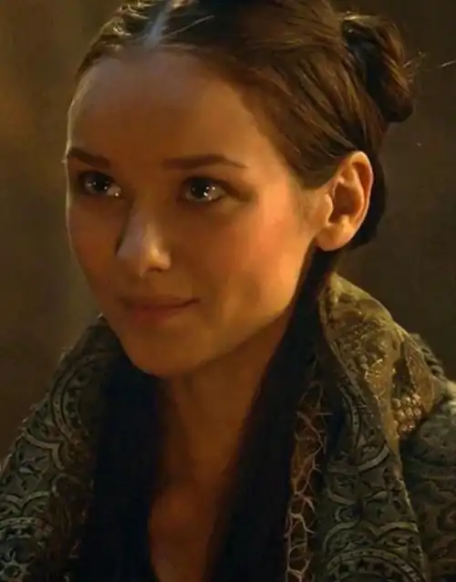 Do you think things would've ended differently for Robb if Walder had presented him Roslin early on?