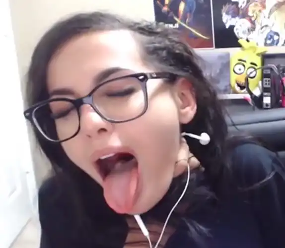 She likes to be choked 😈