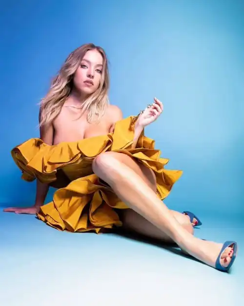 I don’t know what to look at 😵‍💫😵‍💫😵‍💫