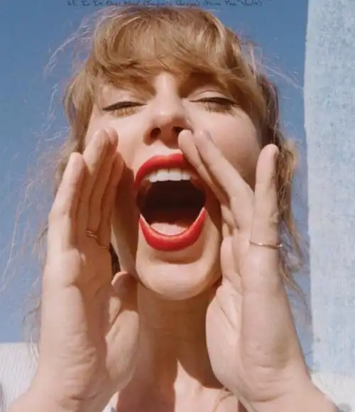 OMG. Her mouth is perfect for wonderful blowjobs 💦