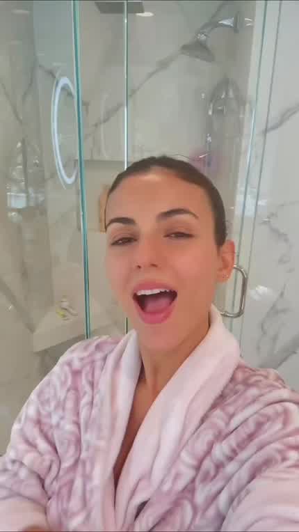 Victoria Justice 