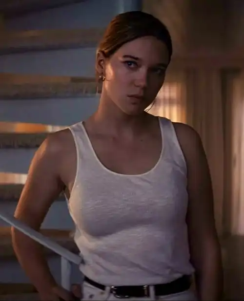 I love this look from Lea in No Time to Die.