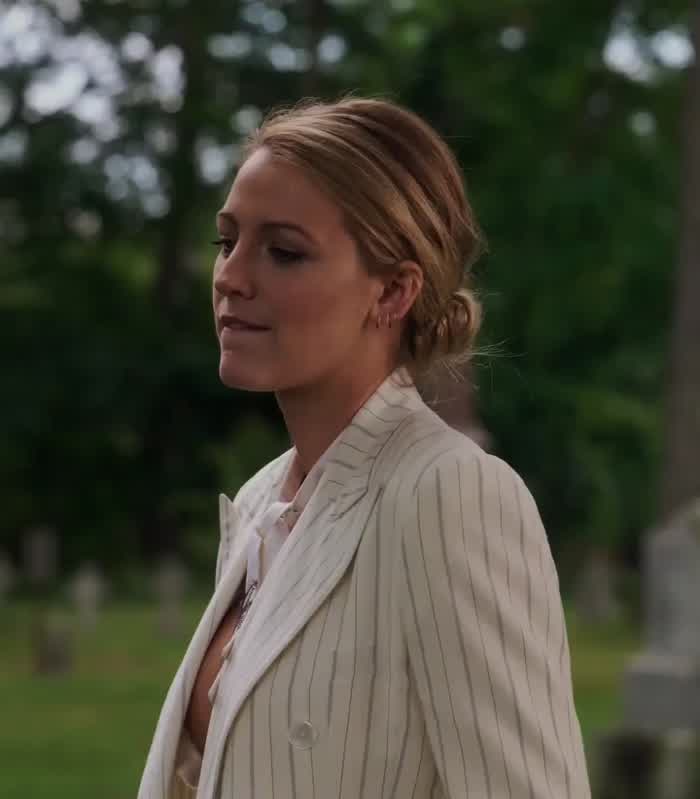 Blake Lively, in A Simple Favor (2018)