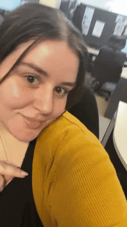 i wish one of my coworkers caught me 👀